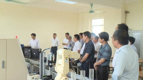 TPTV: TRƯỜNG CAO ĐẲNG CÔNG NGHIỆP THANH HÓA TƯ VẤN, ĐỊNH HƯỚNG CÔNG TÁC TUYỂN SINH CÁC TRƯỜNG THCS