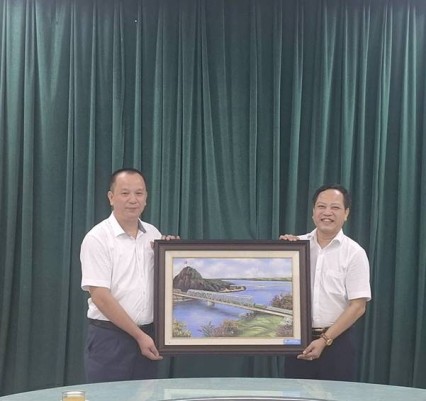 Tăng cường hợp tác, trao đổi kinh nghiệm giữa Trường Cao đẳng Công nghiệp Thanh Hóa và Trường Cao đẳng Kỹ thuật Công nghệ Sơn La