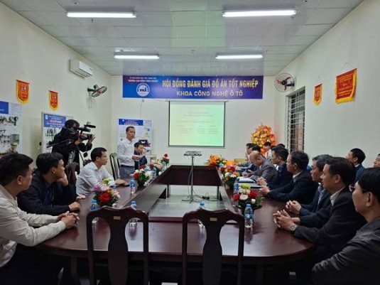 Doanh nghiệp đồng hành – Sinh viên tỏa sáng trong Bảo vệ đồ án ngành Công nghệ ô tô tại Trường Cao đẳng Công nghiệp Thanh Hóa