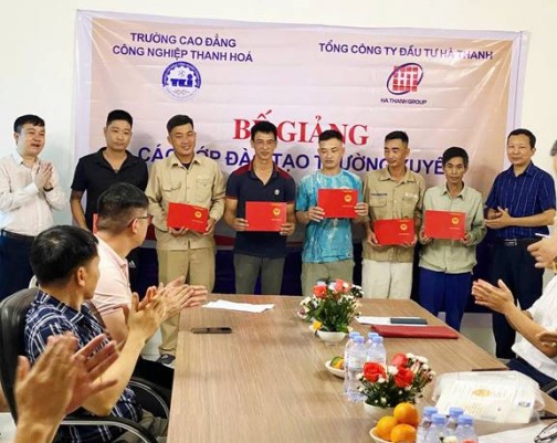 Trường Cao đẳng Công nghiệp Thanh Hóa đẩy mạnh đào tạo theo nhu cầu doanh nghiệp tại Tổng công ty Hà Thanh