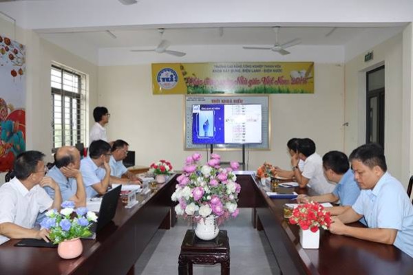 ĐẨY MẠNH CÔNG TÁC NGHIÊN CỨU KHOA HỌC, ĐỔI MỚI SÁNG TẠO TẠI TRƯỜNG CAO ĐẲNG CÔNG NGHIỆP THANH HÓA