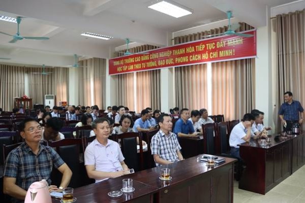 Trường Cao đẳng Công nghiệp Thanh Hóa học tập, quán triệt các Nghị quyết, Chỉ thị của Bộ Chính trị